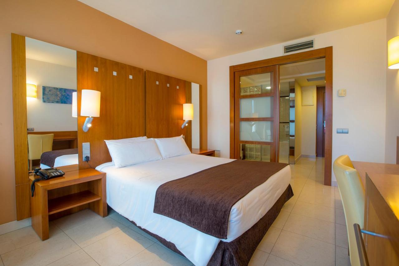 Hotel Miami Mar Sant Carlos de la Ràpita Exteriör bild