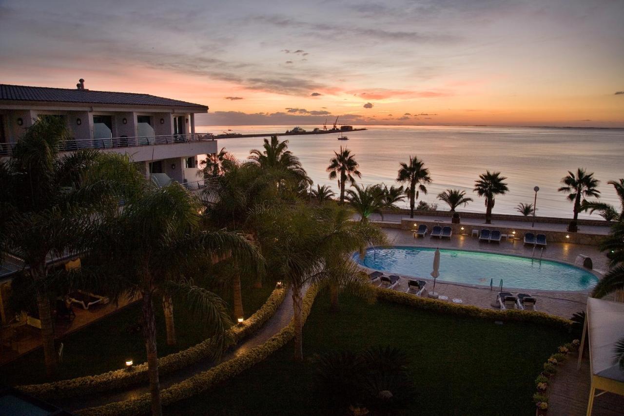 Hotel Miami Mar Sant Carlos de la Ràpita Exteriör bild